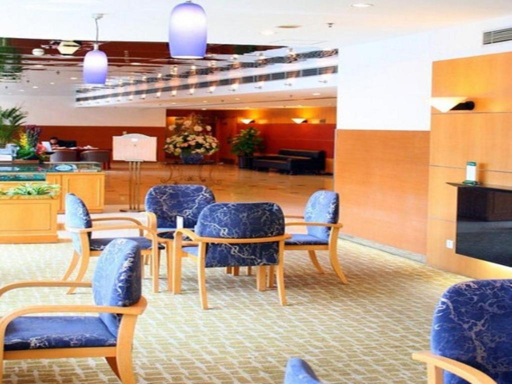 Tian Cheng Hotel Jin Jiang Xangai Exterior foto